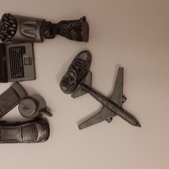 Monopoly Here and Now W/ Collectible Pewter - Picture 11 of 16